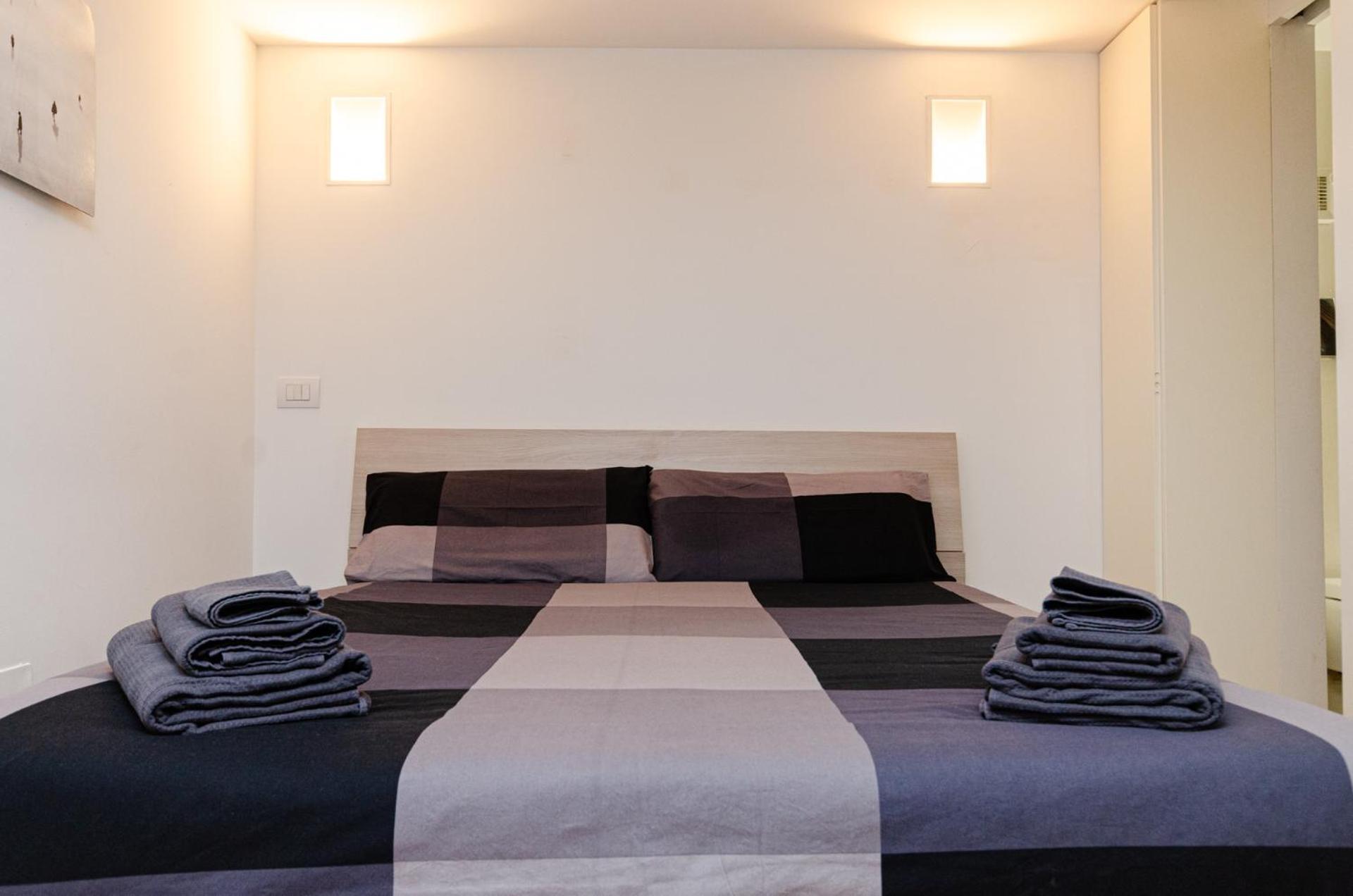 Vivimihome Loft Su Due Livelli Con Terrazzo Milán Exterior foto